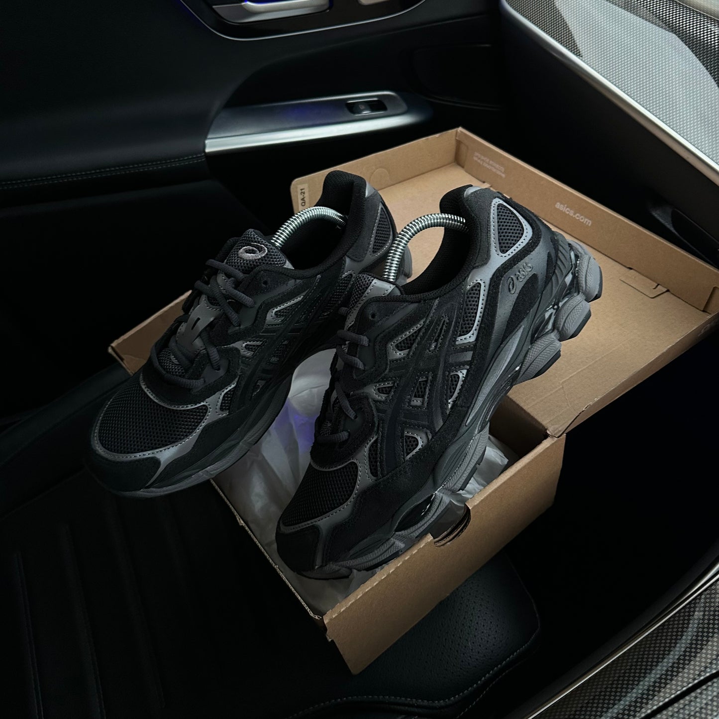 Asics Gel NYC Black